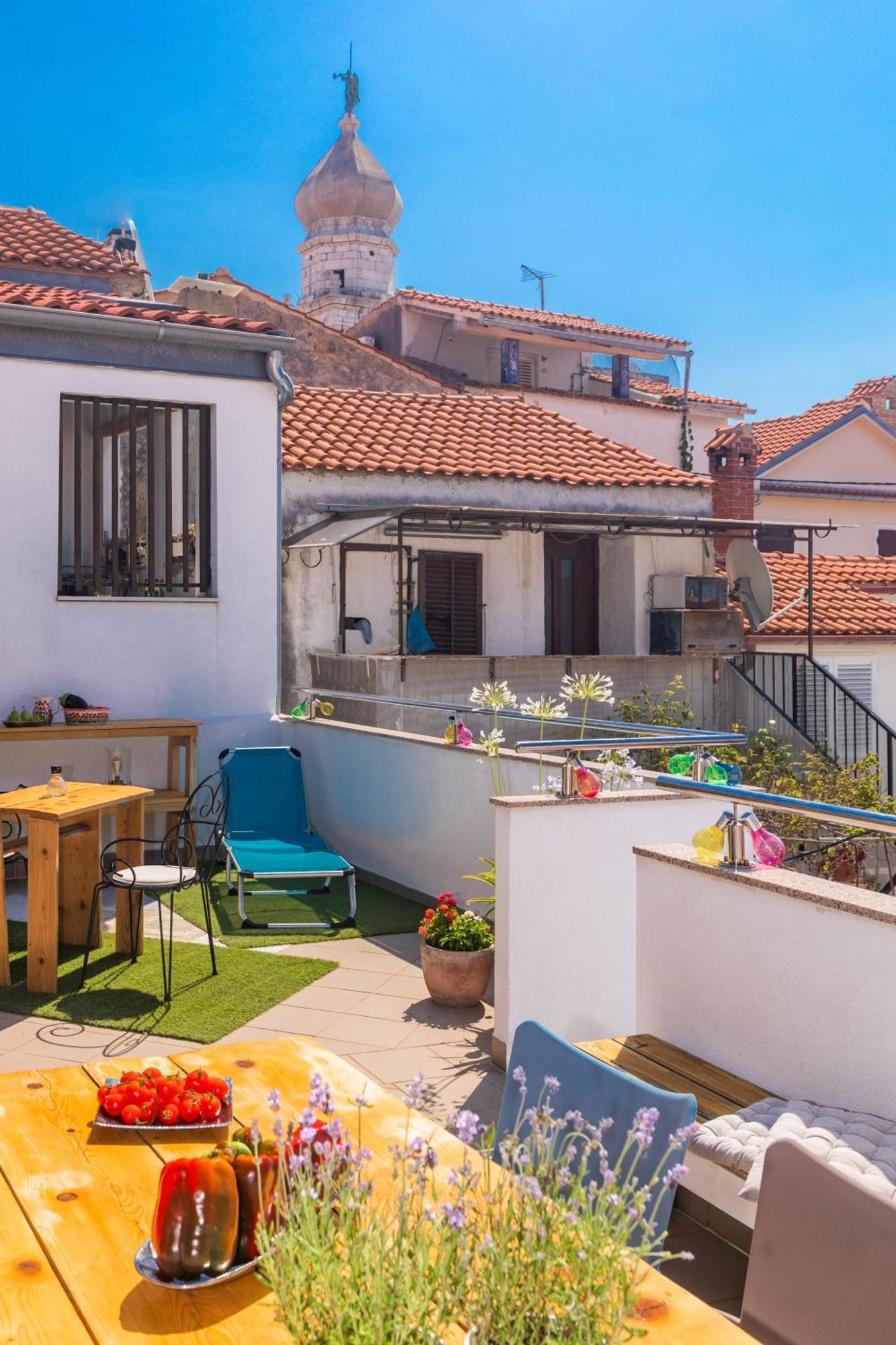 Yvonne Apartment Krk Town Bagian luar foto