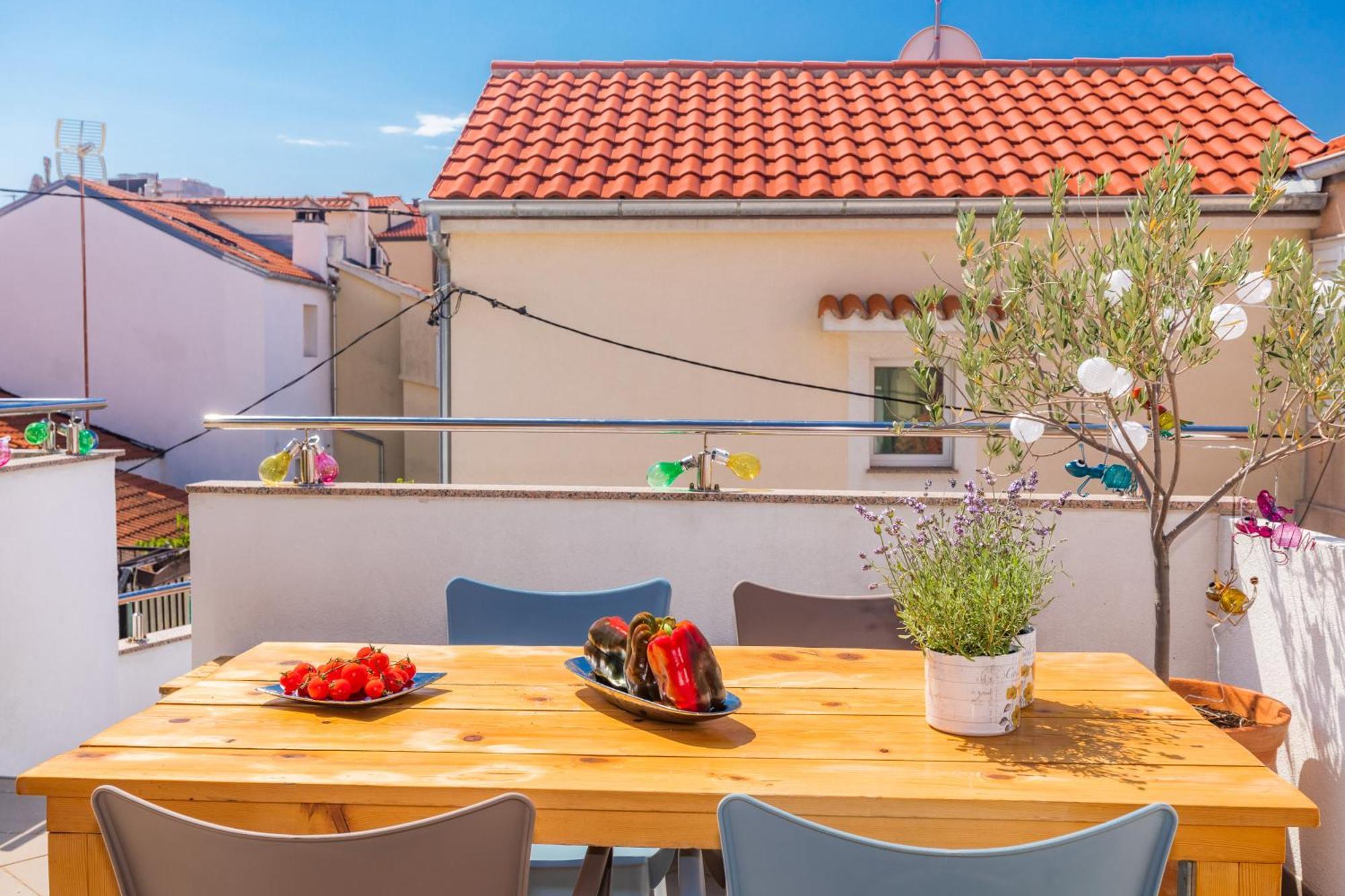 Yvonne Apartment Krk Town Bagian luar foto