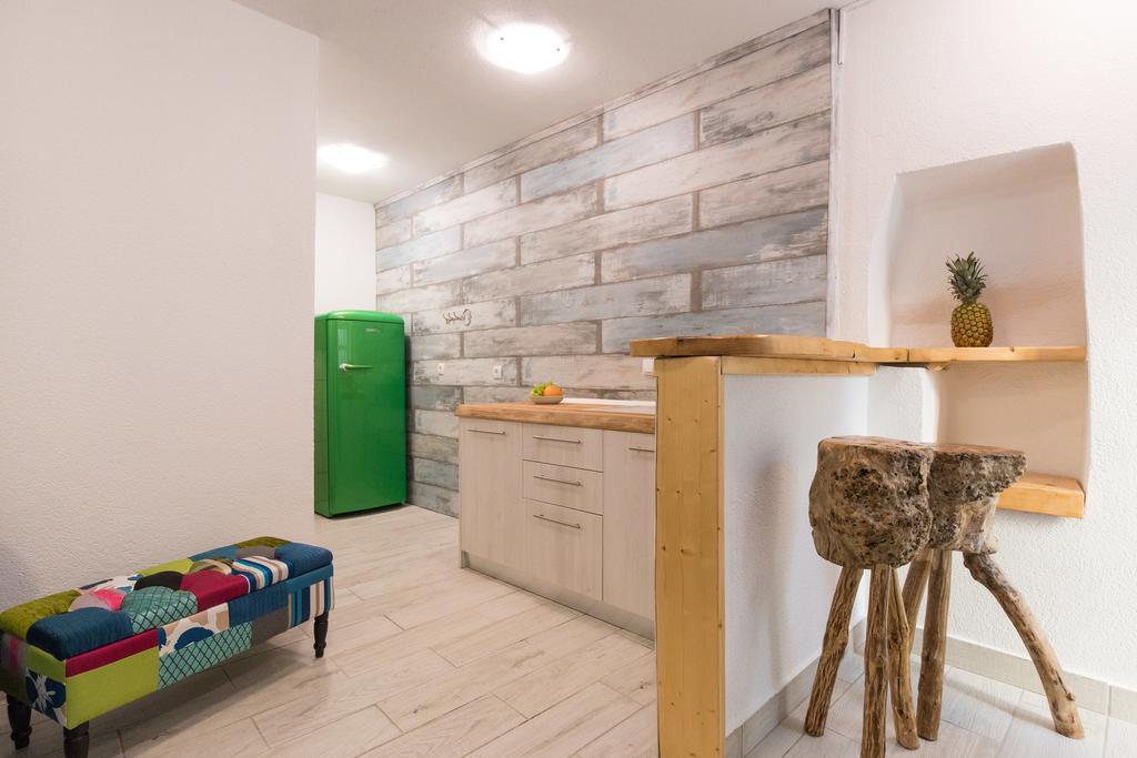 Yvonne Apartment Krk Town Bagian luar foto